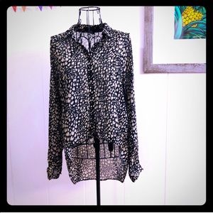 Forever 21 High Low sheer blouse 🌹
